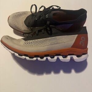 On Cloud Cloudboom Running Sneakers Shoes Sandstorm Eclipse Men’s Sz 7.5, W Sz 9